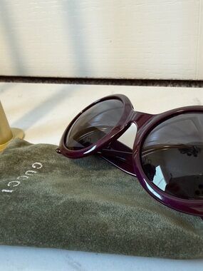 Gucci Women's Round Plum Frame Sunglasses with Dark Lenses